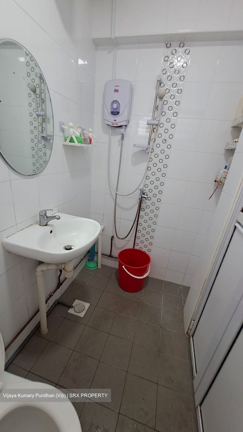 Bukit Batok East Avenue 4 (Bukit Batok),  #548130201